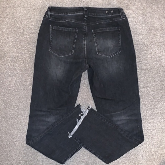 Cabi Jeans - Picture 2 of 7